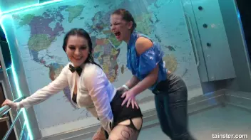 Sweet amateur honeys go wet Screencap 12 on sinx.preview.netperv.com