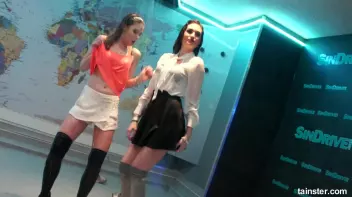 Sweet amateur honeys go wet Screencap 55 on sinx.preview.netperv.com