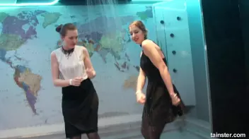 Sweet amateur honeys go wet Screencap 79 on sinx.preview.netperv.com