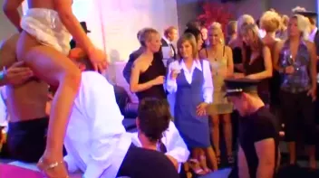 Bisexual Airline Bash! Screencap 60 on sinx.preview.netperv.com