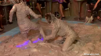 Clowning Around In The Mud Pit Screencap 35 on sinx.preview.netperv.com