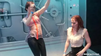 Hotties Workin' That Wetlook! Screencap 2 on sinx.preview.netperv.com