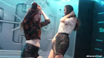 Hotties Workin' That Wetlook! Screencap 46 on sinx.preview.netperv.com