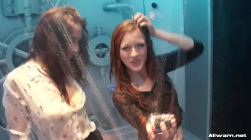 Hotties Workin' That Wetlook! Screencap 55 on sinx.preview.netperv.com