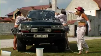 Summer Sponge Fight! Screencap 24 on sinx.preview.netperv.com