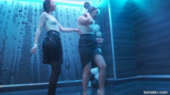 The Wetlook Vibe Is Very Alive! Screencap 53 on sinx.preview.netperv.com