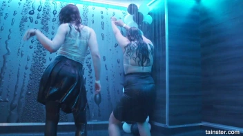 The Wetlook Vibe Is Very Alive! Screencap 58 on sinx.preview.netperv.com