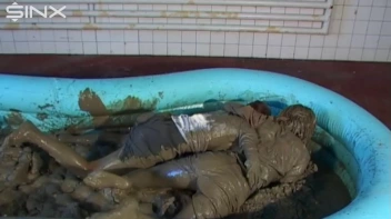 Catfighting Babes Mud Wrestle To Settle! Screencap 10 on sinx.preview.netperv.com