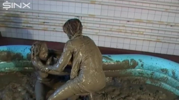 Catfighting Babes Mud Wrestle To Settle! Screencap 33 on sinx.preview.netperv.com