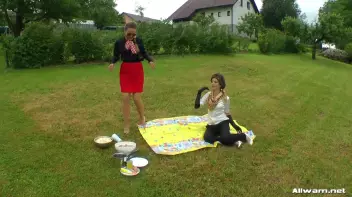 Messing Up A Perfectly Good Picnic Screencap 6 on sinx.preview.netperv.com