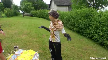 Messing Up A Perfectly Good Picnic Screencap 72 on sinx.preview.netperv.com