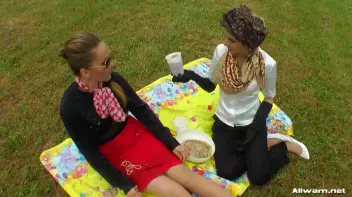 Messing Up A Perfectly Good Picnic Screencap 18 on sinx.preview.netperv.com