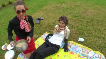 Messing Up A Perfectly Good Picnic Screencap 34 on sinx.preview.netperv.com