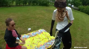 Messing Up A Perfectly Good Picnic Screencap 43 on sinx.preview.netperv.com