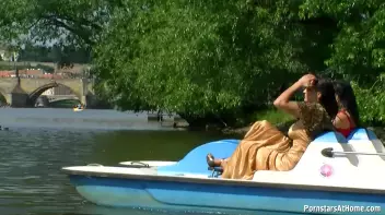 Exhibitionist Wetlook Boat Babes Screencap 56 on sinx.preview.netperv.com