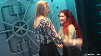 Soaking wet babes shaking their booties Screencap 2 on sinx.preview.netperv.com