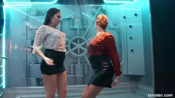 Soaking wet babes shaking their booties Screencap 31 on sinx.preview.netperv.com