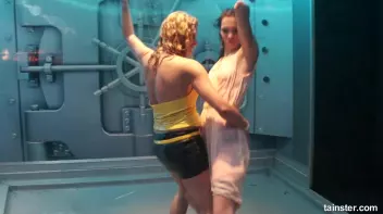 Soaking wet babes shaking their booties Screencap 41 on sinx.preview.netperv.com