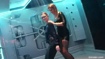 Soaking wet babes shaking their booties Screencap 60 on sinx.preview.netperv.com