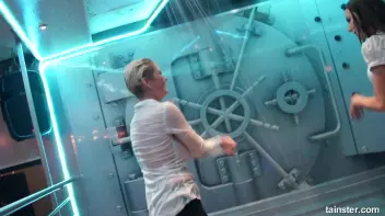 Soaking wet babes shaking their booties Screencap 71 on sinx.preview.netperv.com