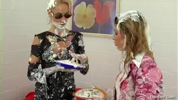 Fancy Chick Food Fight Screencap 41 on sinx.preview.netperv.com