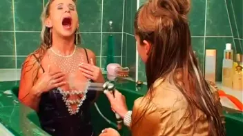 Water Fight Screencap 37 on sinx.preview.netperv.com