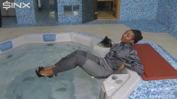 Fully Clothed Hot Tub Hotness Screencap 22 on sinx.preview.netperv.com