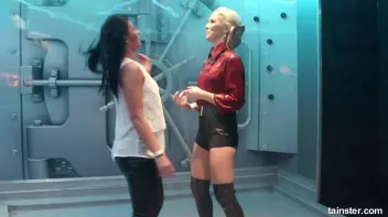 Young and flexible chicks getting wet Screencap 1 on sinx.preview.netperv.com