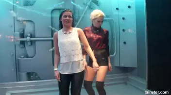 Young and flexible chicks getting wet Screencap 2 on sinx.preview.netperv.com