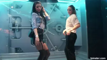 Young and flexible chicks getting wet Screencap 31 on sinx.preview.netperv.com