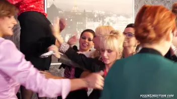 Partying With The Best In The Biz Part 1 Screencap 11 on sinx.preview.netperv.com