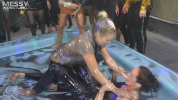 Messy Wrestling: Royal Oil Smackdown - Get Her Down And Slop Around! 2 Audience Fights! Screencap 72 on sinx.preview.netperv.com