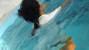 Wet Pool Fun For Champagne Babes Screencap 35 on sinx.preview.netperv.com