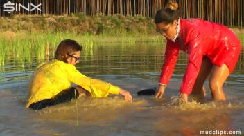 Mud Covered Hunny's Getting Wet And Messy Screencap 14 on sinx.preview.netperv.com