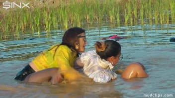 Mud Covered Hunny's Getting Wet And Messy Screencap 26 on sinx.preview.netperv.com