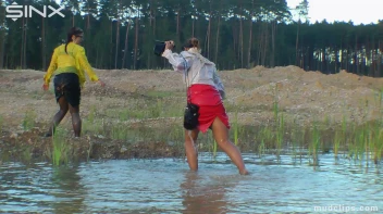 Mud Covered Hunny's Getting Wet And Messy Screencap 49 on sinx.preview.netperv.com