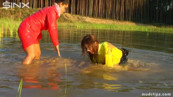 Mud Covered Hunny's Getting Wet And Messy Screencap 10 on sinx.preview.netperv.com