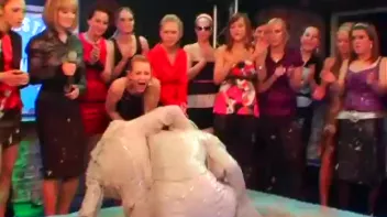 Dionne Darling vs. Christina Lee Screencap 30 on sinx.preview.netperv.com