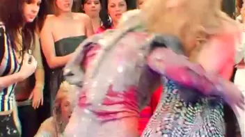 Dionne Darling vs. Christina Lee Screencap 46 on sinx.preview.netperv.com