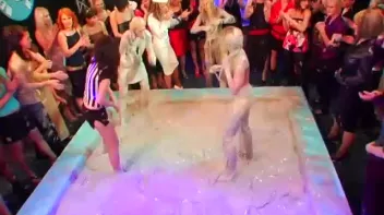 Dionne Darling vs. Christina Lee Screencap 51 on sinx.preview.netperv.com