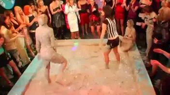 Dionne Darling vs. Christina Lee Screencap 73 on sinx.preview.netperv.com