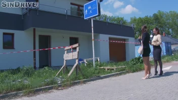 Business Babes Go Animal and Piss All Over Their Territory! Screencap 5 on sinx.preview.netperv.com