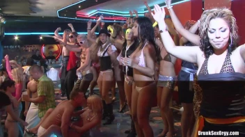 Bikini Beach Balls Part 6 - Cam 3 Screencap 93 on sinx.preview.netperv.com