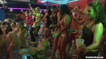 Bikini Beach Balls Part 6 - Cam 3 Screencap 96 on sinx.preview.netperv.com