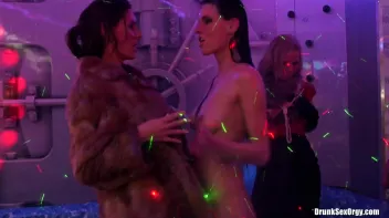 Holiday Hotties Part 3 - Shower Cam Screencap 98 on sinx.preview.netperv.com