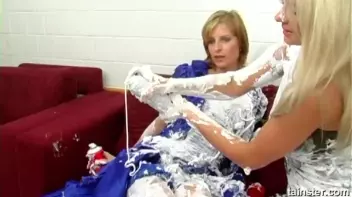 Messy Birthday Fun Screencap 37 on sinx.preview.netperv.com