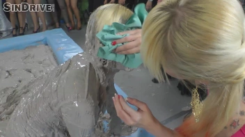 Muddy Wrestling: Pornstar Power - Nathaly Cherie vs. Vanessa Screencap 70 on sinx.preview.netperv.com