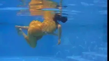 Soaking Wet Screencap 57 on sinx.preview.netperv.com