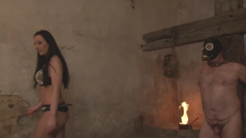 Ausgepeitscht über dem Bock Screencap 6 on sinx.preview.netperv.com