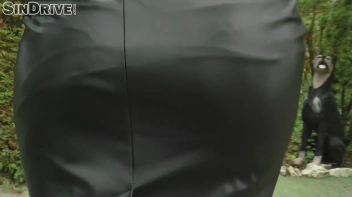 Botanic Babe Banging: A Lesson in Biology Turns Into A Lesson In Lesbian Love - Sweet Great Outdoors Screencap 4 on sinx.preview.netperv.com